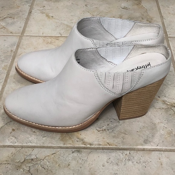 Jeffrey Campbell Shoes - Anthropologie Jeffrey Campbell Size 10 White Mules